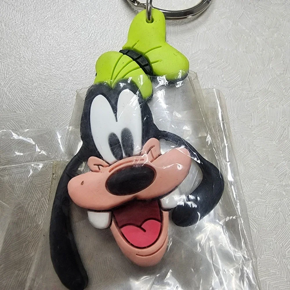 Vintage Disney Goofy Head House Car Key Holder Mickey Mouse Works Cartoon